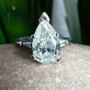 1.51 CT Natural Pear Diamond Ring -IGI Cert